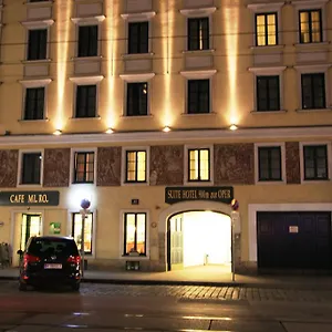 **** Hotel 900 M Zur Oper Austria