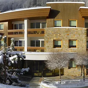 Aparthotel Royal