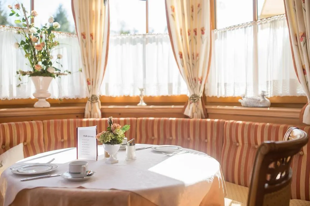 B&B Landhaus Gruenau 왈스