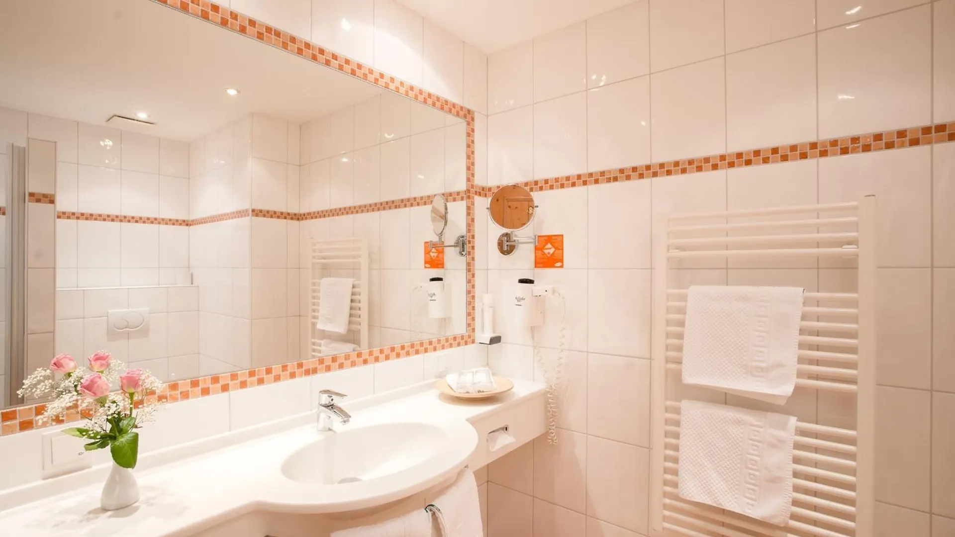 Landhaus Gruenau Wals-Siezenheim Bed & Breakfast