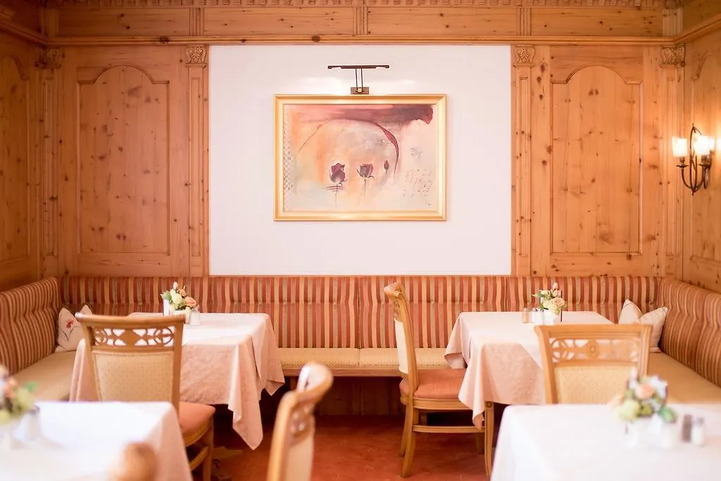 *** Bed & Breakfast Landhaus Gruenau Wals-Siezenheim Austria