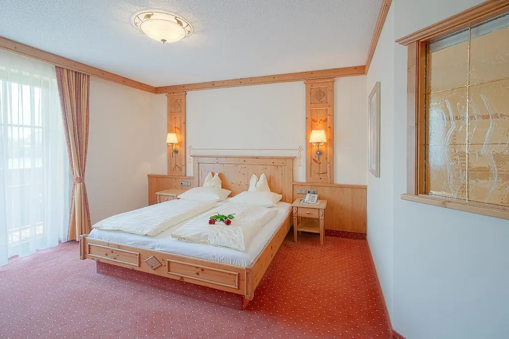 Landhaus Gruenau Wals-Siezenheim Bed & Breakfast